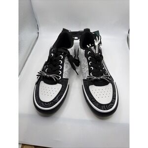 Disney Nightmare Before Christmas Sneaker Mens Size 9 1/2 Jack Skellington. New